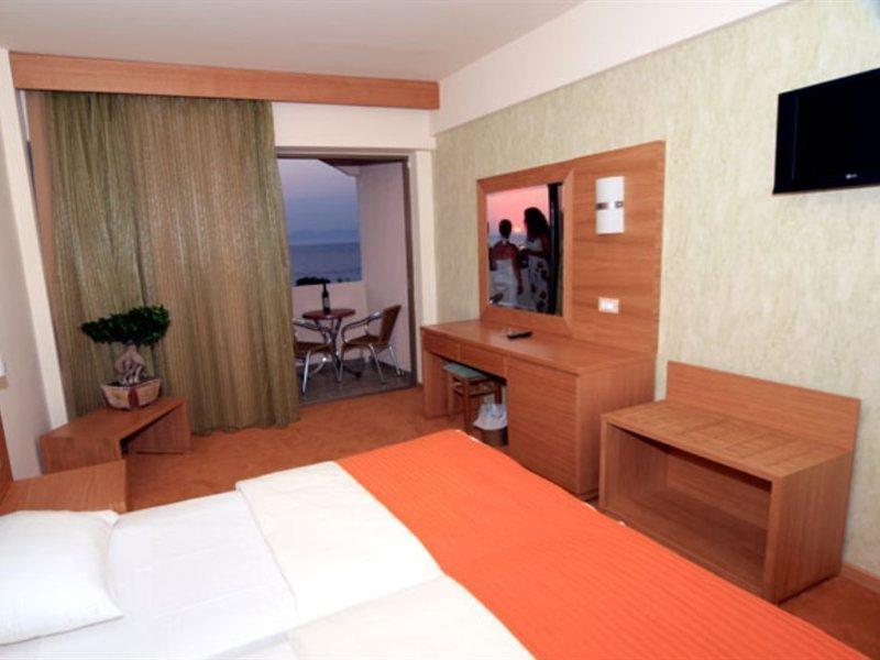 Ialyssos Bay 4* Ialysós